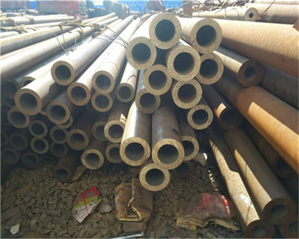 無(wú)縫鋼管 廠家出售無(wú)縫管